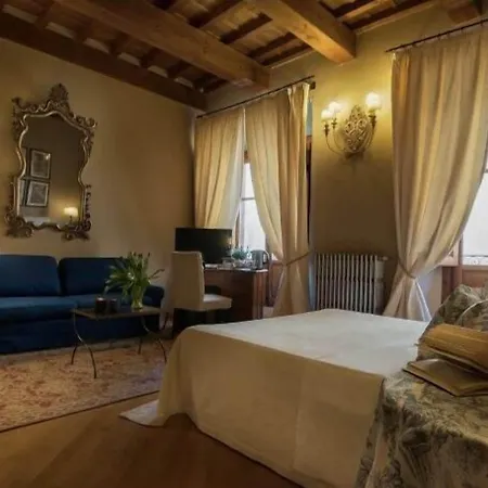 ゲストハウス カプリ ムーン 4*