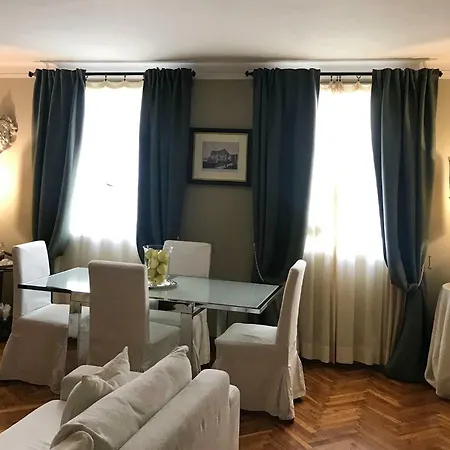 Pensjonat Capri Moon 2*