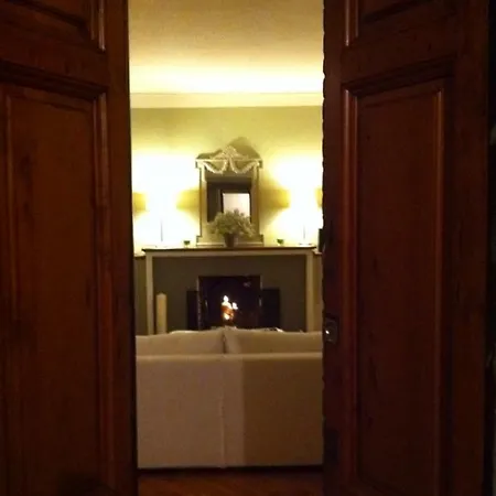 Capri Moon Guest house